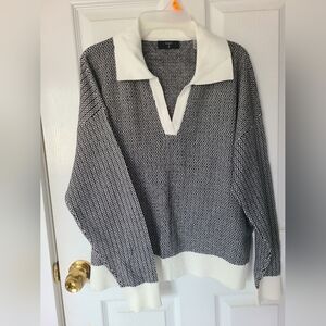 Tahari Black and White Knit Top